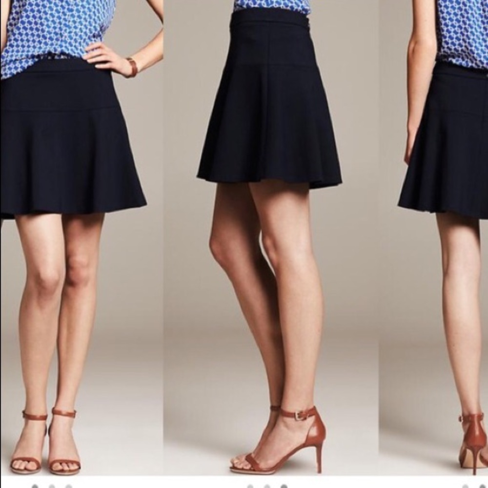 Banana Republic Wool Blend Fit & Flare Skirt - EUC
